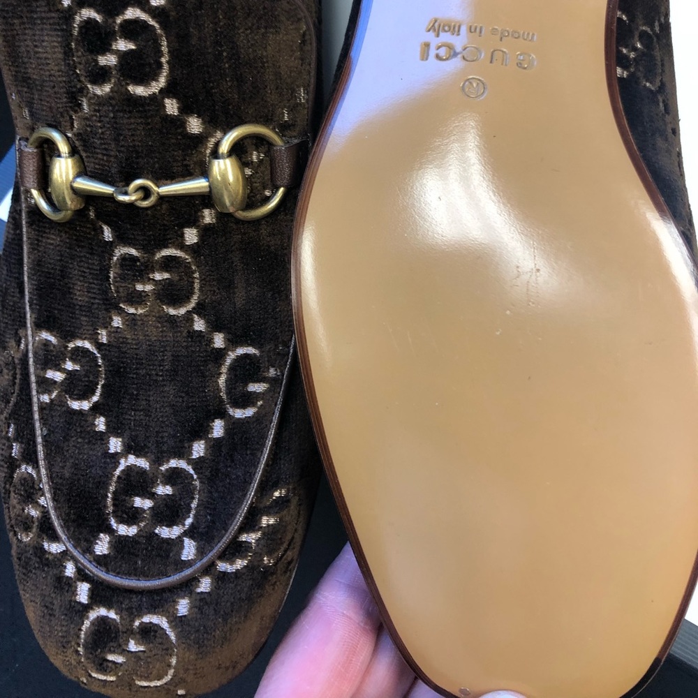 🎉HP🎉Gucci Men’s Brown Velvet Embossed Loafers - Picture 4 of 8